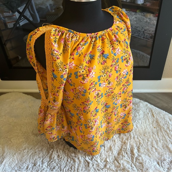 Knit Works Floral Open Sleeve Top - Picture 5 of 5